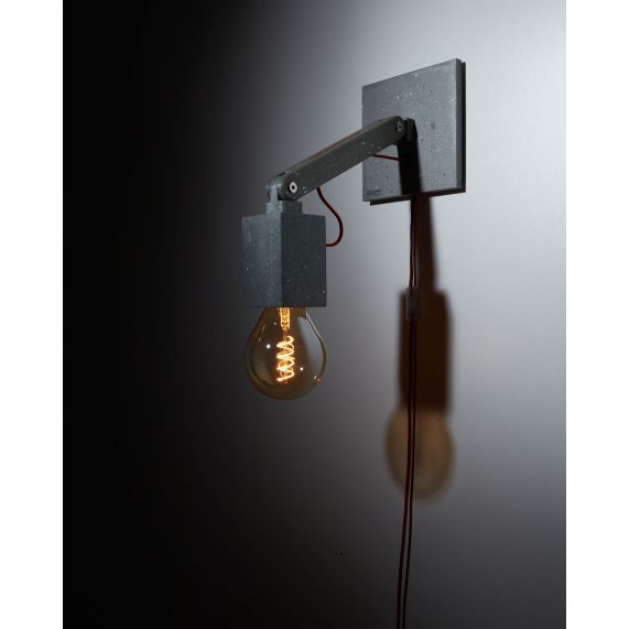 Applique murale articulée en Polyal Design by Fabrice Peltier