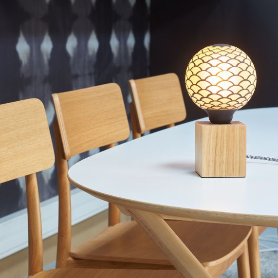 Globe G125 E27 Noire Ecaille Graphique 6W 280lm 1800K dim