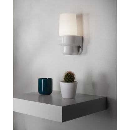 Applique porcelaine E14 av. verrerie opaline blanc