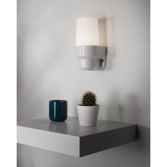 Applique porcelaine E14 av. verrerie opaline blanc